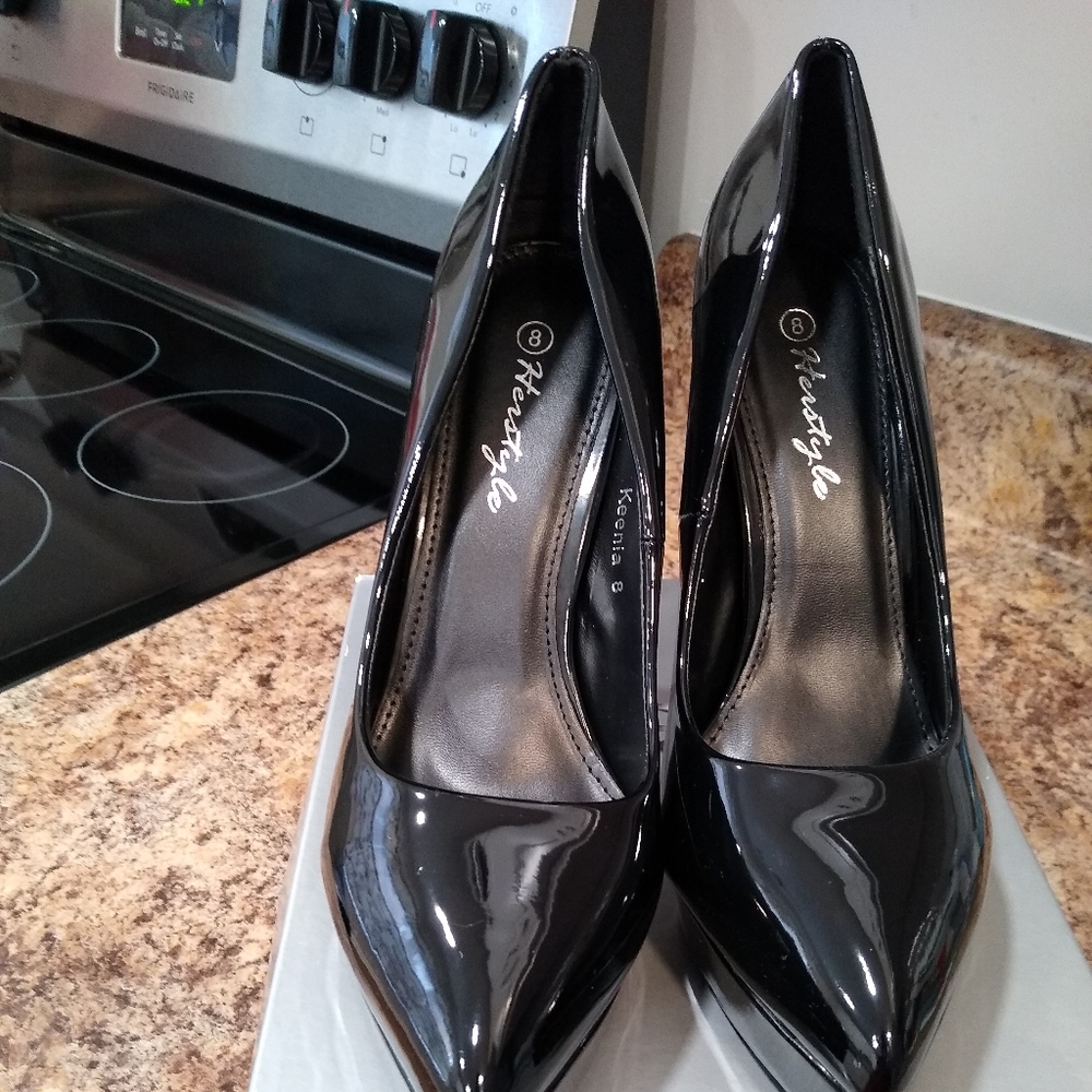 Shoes - Picture 2 of 3